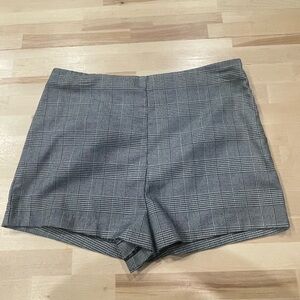 Forever 21 Black and white Plaid Shorts